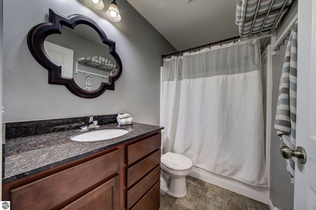 725 Francis Drive, Traverse City, MI 49696