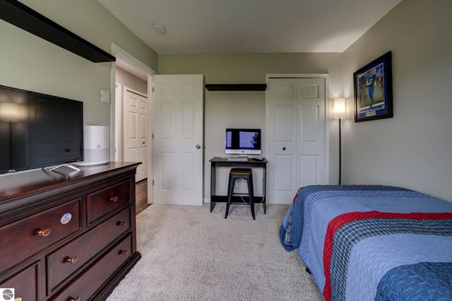 725 Francis Drive, Traverse City, MI 49696