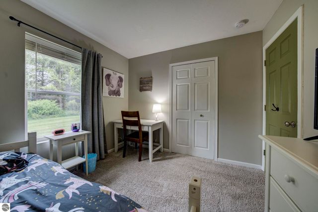 725 Francis Drive, Traverse City, MI 49696