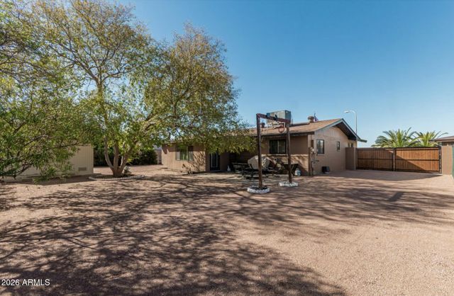849 N 67th Place, Mesa, AZ 85205