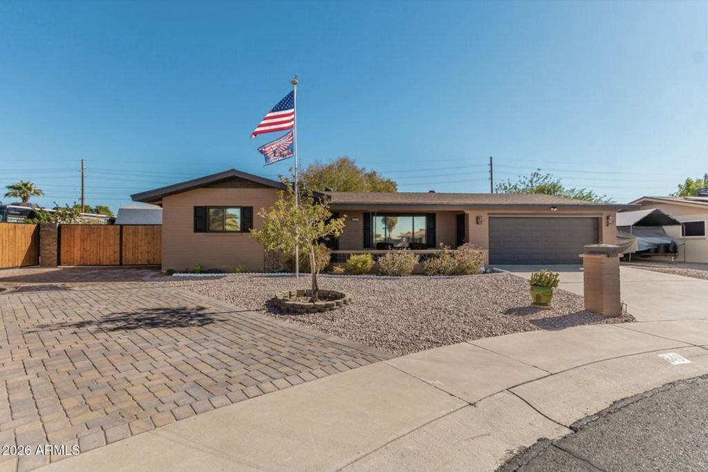 849 N 67th Place, Mesa, AZ 85205