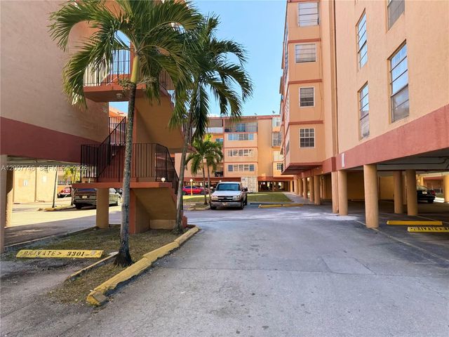1850 W 56th Street 2404, Hialeah, FL 33012
