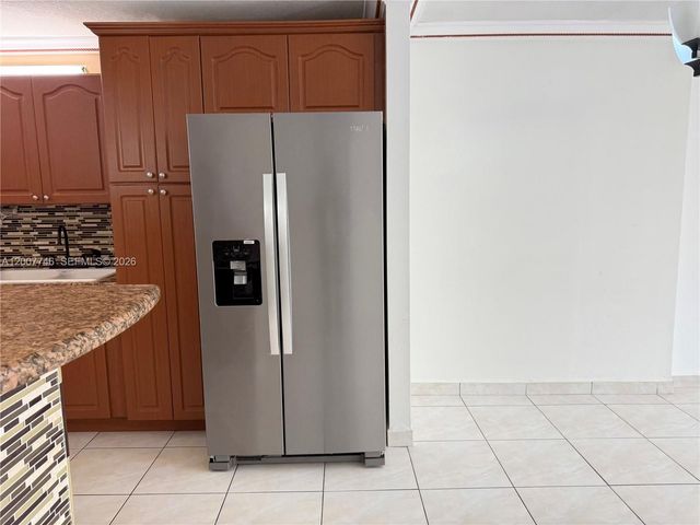 1850 W 56th Street 2404, Hialeah, FL 33012