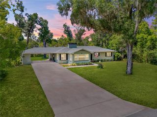 200 W WASHINGTON AVENUE, Deland, FL 32720