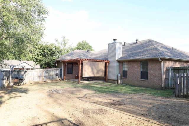 1701 Robinwood St Street, Paragould, AR 72450