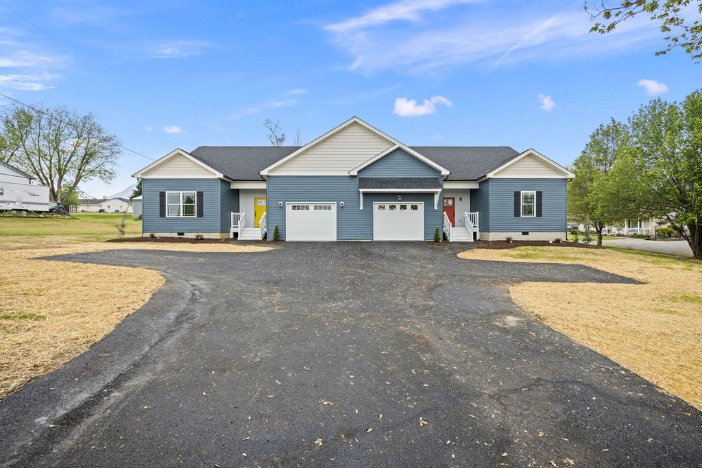 10609 MCGAHEYSVILLE RD, Mcgaheysville, VA 22840