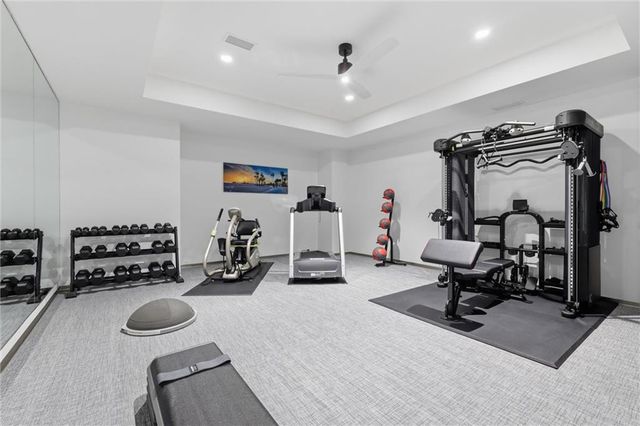 17010 Wallace Way, Village Of Loch Lloyd, MO 64012