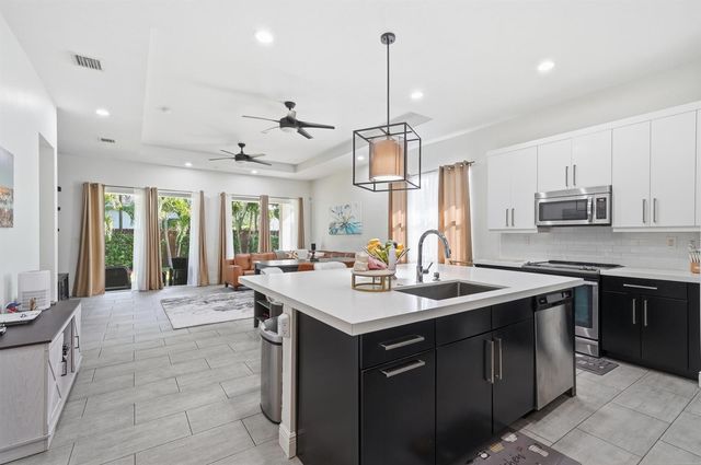 15155 SW 176th Lane, Miami, FL 33187