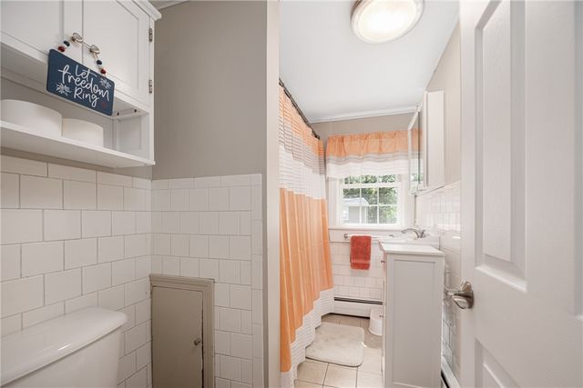 22 Clyde Street, Blackstone, MA 01504