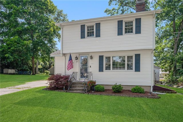22 Clyde Street, Blackstone, MA 01504