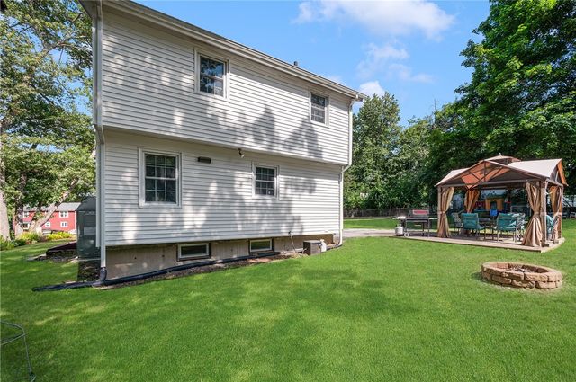 22 Clyde Street, Blackstone, MA 01504