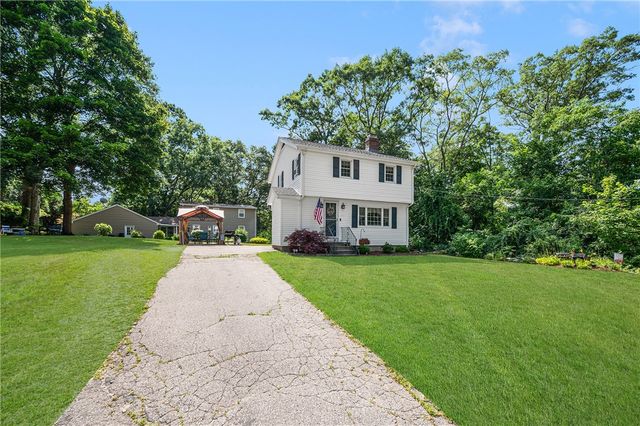 22 Clyde Street, Blackstone, MA 01504