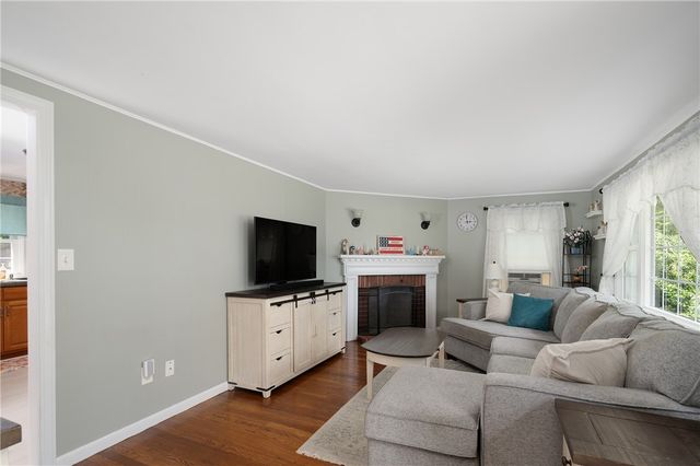 22 Clyde Street, Blackstone, MA 01504