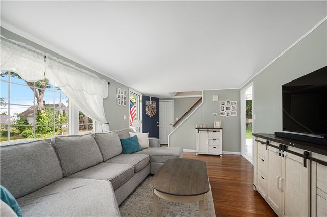 22 Clyde Street, Blackstone, MA 01504