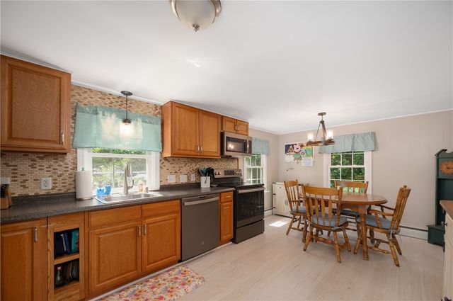 22 Clyde Street, Blackstone, MA 01504