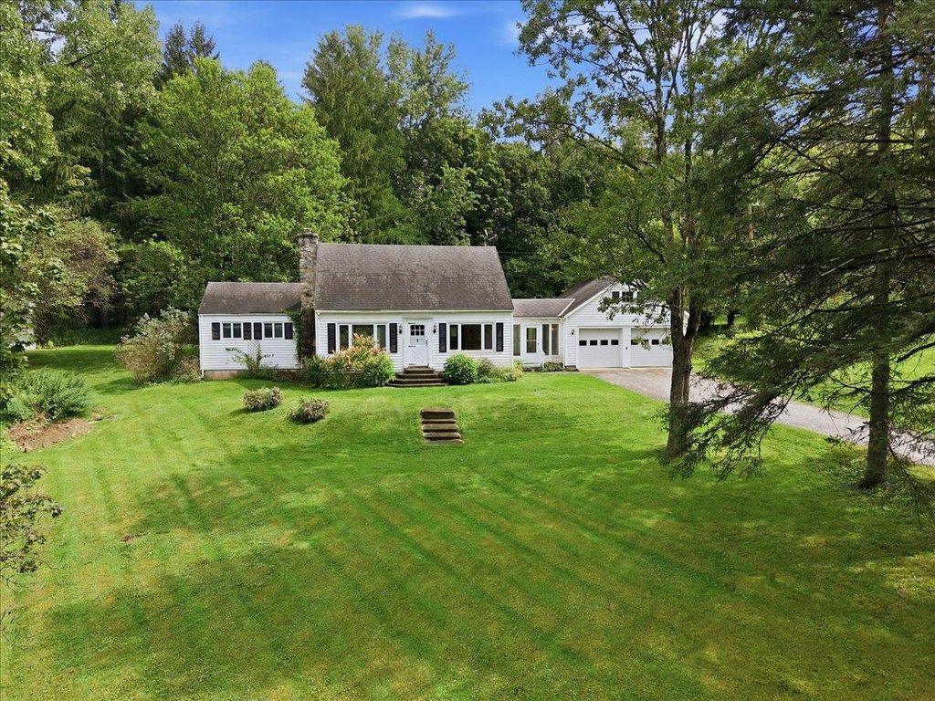57 Paran Road, Shaftsbury, VT 05262