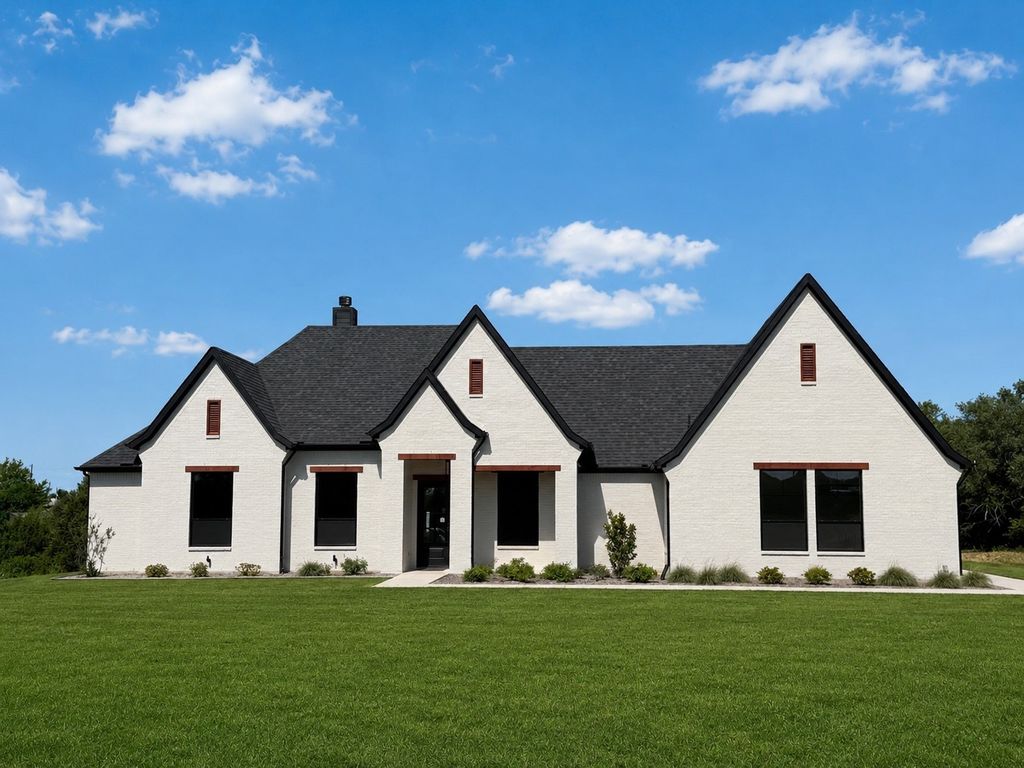 1037 Woodland Road, Weatherford, TX 76088