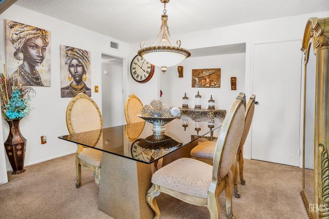 5400 Cherry Tree Lane, Bakersfield, CA 93309