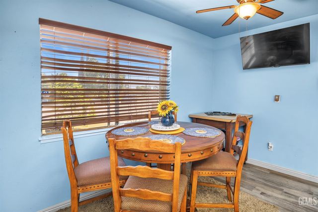 5400 Cherry Tree Lane, Bakersfield, CA 93309