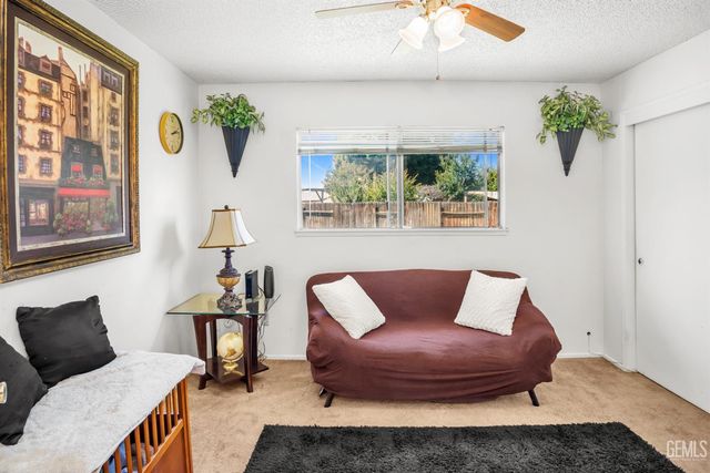5400 Cherry Tree Lane, Bakersfield, CA 93309