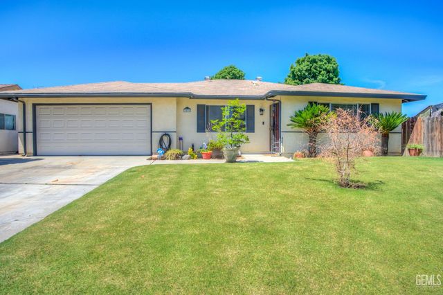 5400 Cherry Tree Lane, Bakersfield, CA 93309