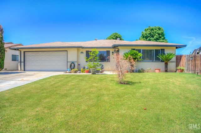 5400 Cherry Tree Lane, Bakersfield, CA 93309
