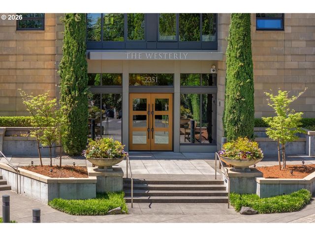 2351 Nw WESTOVER Rd 608, Portland, OR 97210