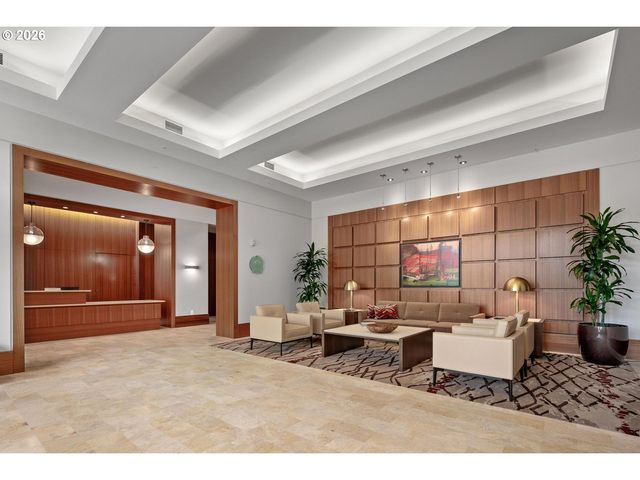 2351 Nw WESTOVER Rd 608, Portland, OR 97210