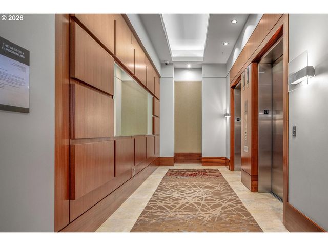 2351 Nw WESTOVER Rd 608, Portland, OR 97210