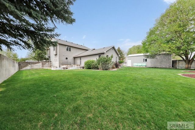 116 N Fremont Ave, Sugar City, ID 83448