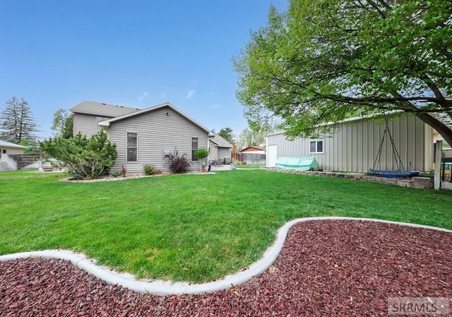 116 N Fremont Ave, Sugar City, ID 83448