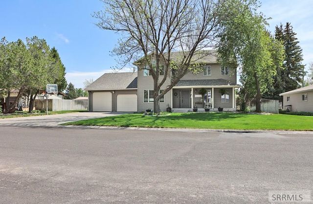 116 N Fremont Ave, Sugar City, ID 83448