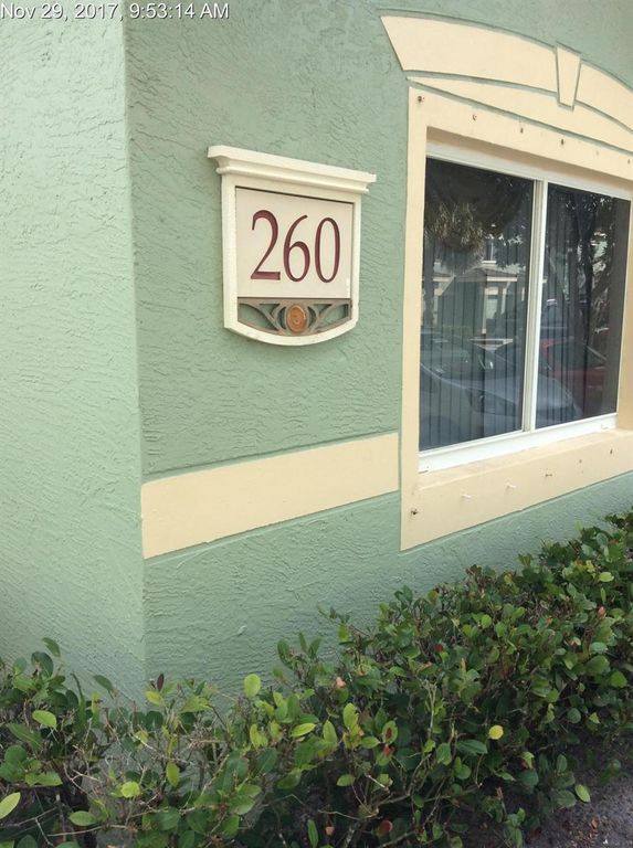 260 Crestwood Circle 102, Royal Palm Beach, FL 33411