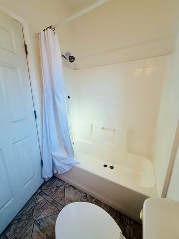 1730 Commercial Way 32, Santa Cruz, CA 95065