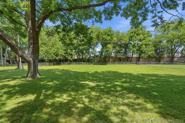 8111 E 124th Street S, Bixby, OK 74008
