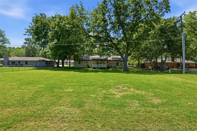 8111 E 124th Street S, Bixby, OK 74008