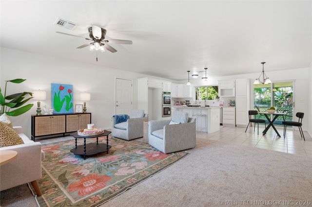 8111 E 124th Street S, Bixby, OK 74008