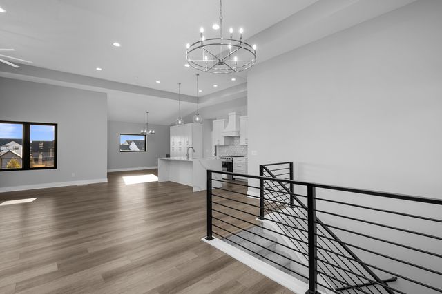 316 Linda Lane, Riverdale, IA 52722