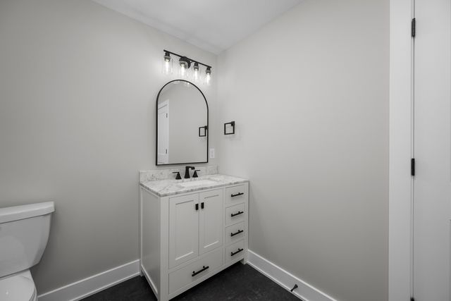 316 Linda Lane, Riverdale, IA 52722