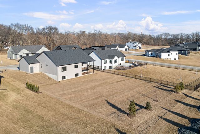 316 Linda Lane, Riverdale, IA 52722