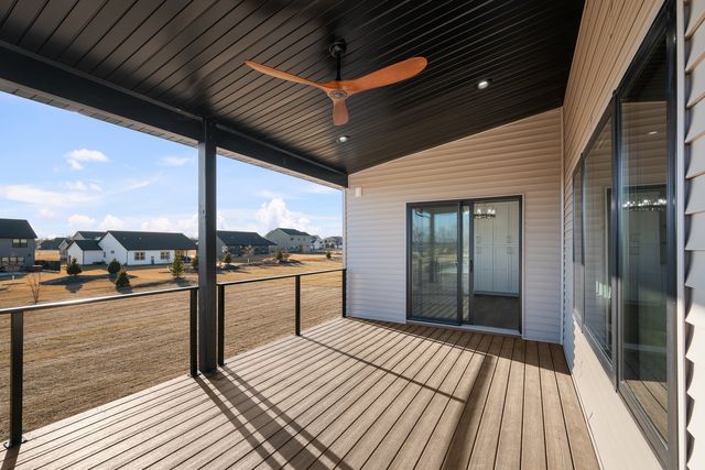 316 Linda Lane, Riverdale, IA 52722