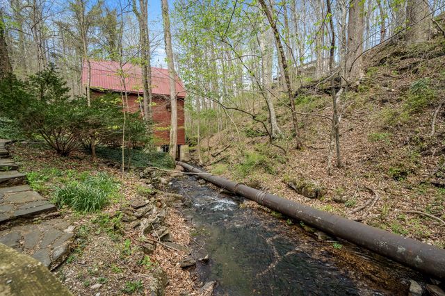1195 SHIPMAN CREEK ROAD, Wartrace, TN 37183
