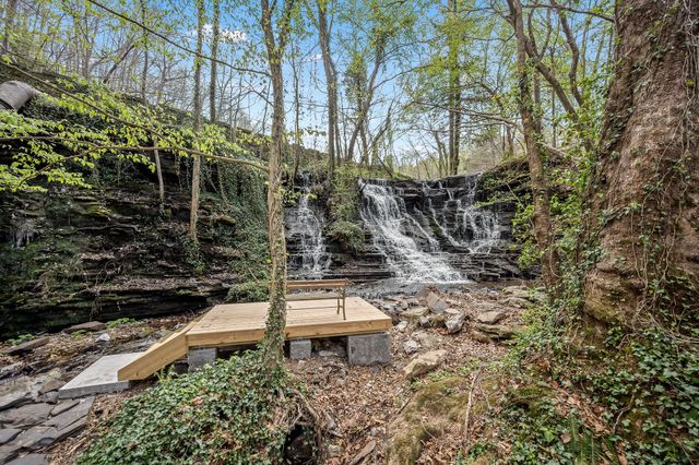1195 SHIPMAN CREEK ROAD, Wartrace, TN 37183