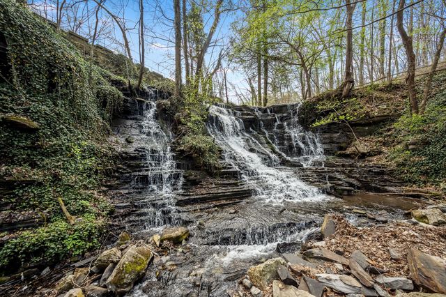 1195 SHIPMAN CREEK ROAD, Wartrace, TN 37183