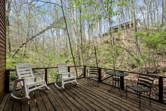 1195 SHIPMAN CREEK ROAD, Wartrace, TN 37183