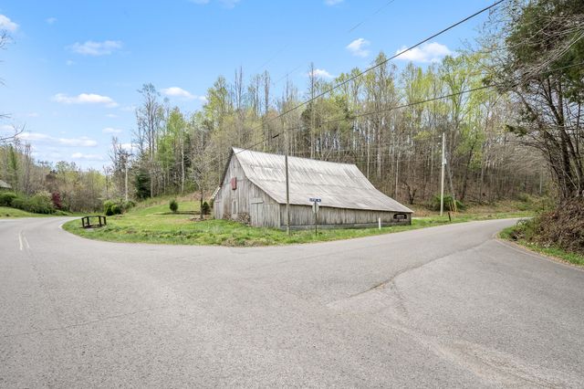 1195 SHIPMAN CREEK ROAD, Wartrace, TN 37183