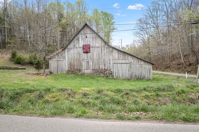 1195 SHIPMAN CREEK ROAD, Wartrace, TN 37183