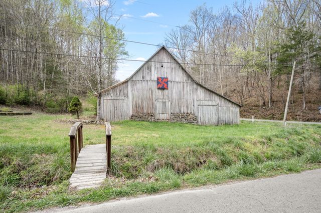 1195 SHIPMAN CREEK ROAD, Wartrace, TN 37183