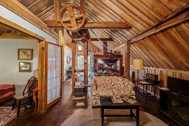 1195 SHIPMAN CREEK ROAD, Wartrace, TN 37183
