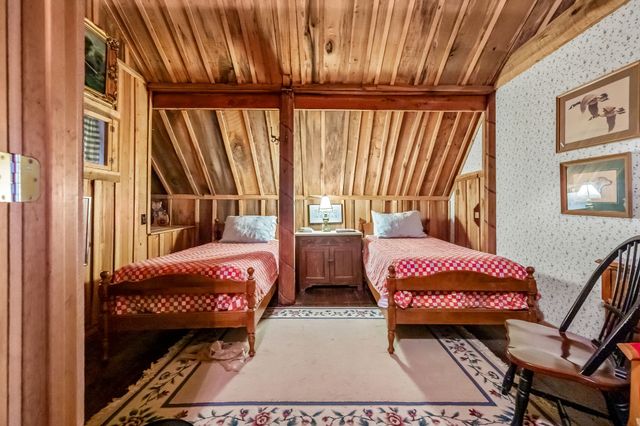 1195 SHIPMAN CREEK ROAD, Wartrace, TN 37183